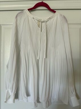Chicos Like New White Pleated Tie-Neck Women’s Blouse